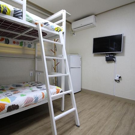 Bunk Guesthouse Hongdae2 Seul Zewnętrze zdjęcie